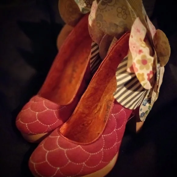 Irregular Choice Flower Heels (6) - Picture 2 of 7